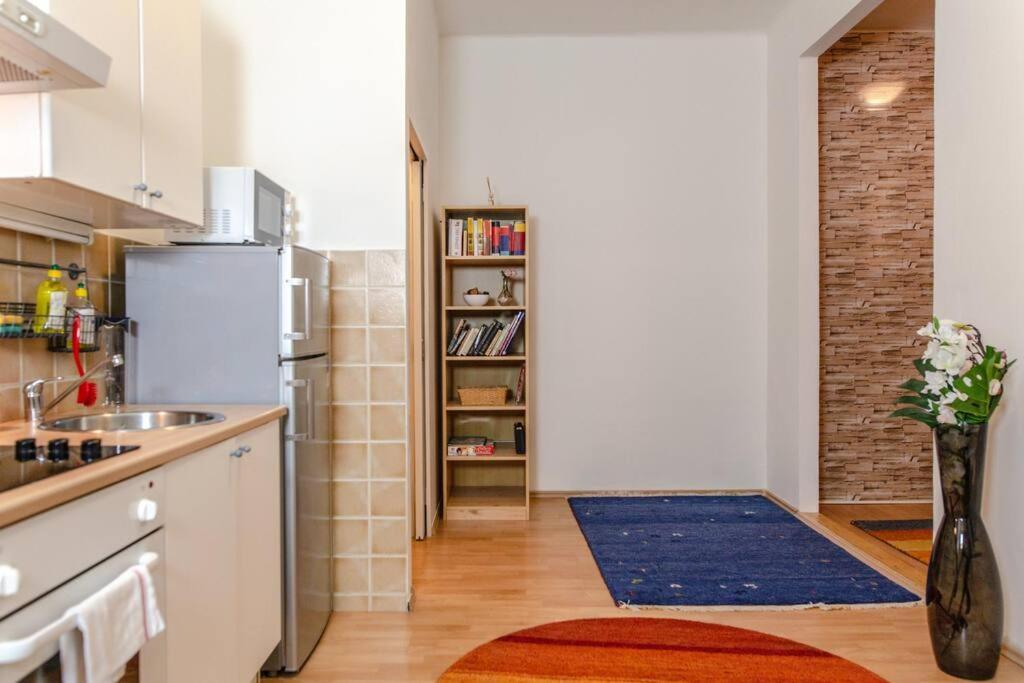 Cozy Apartment In Prague'S Best Area Praga Exterior foto